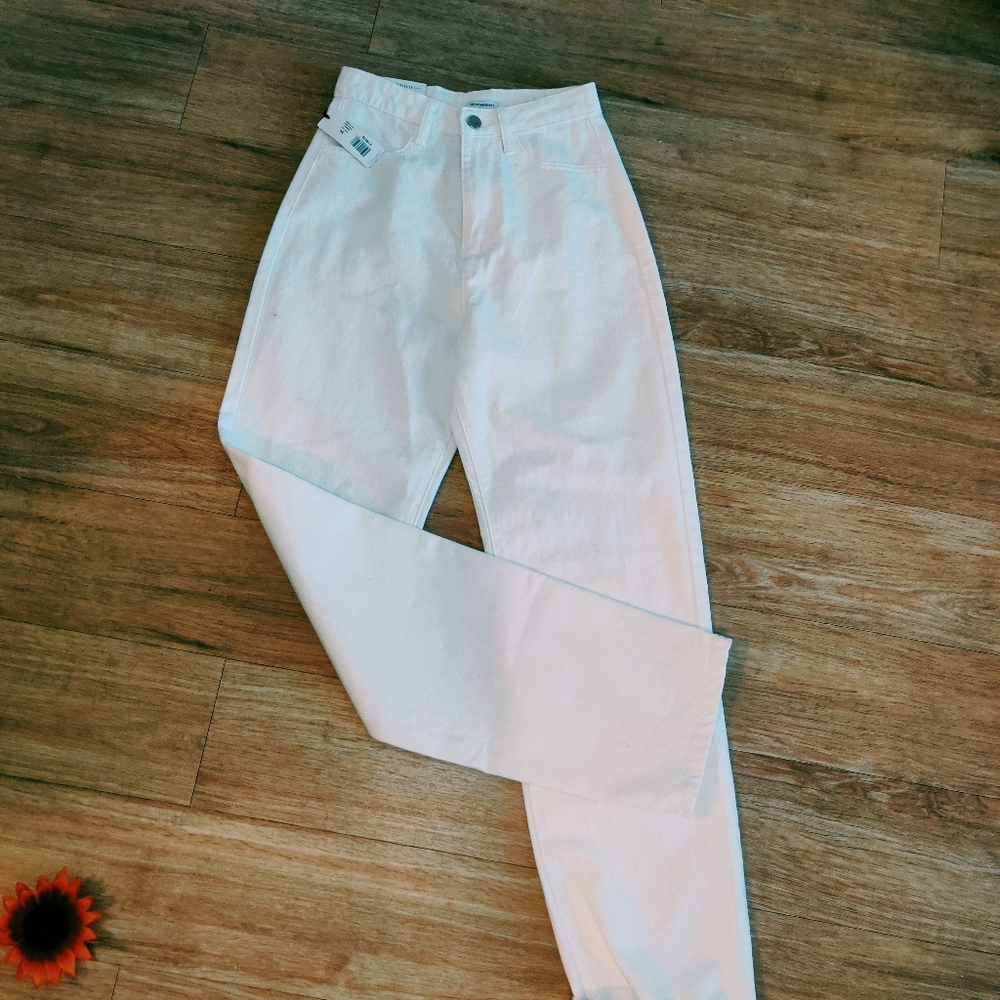 🤍🆕🤍 NWT WEWOREWHAT Mom Jeans - Picture 7 of 16